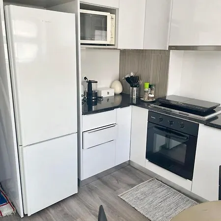 Daire Comfortable In - 55 M² With Private Parking Nazaré