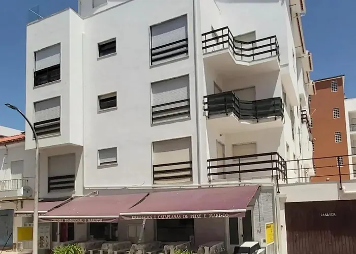 Apartament Comfortable In - 55 M² With Private Parking